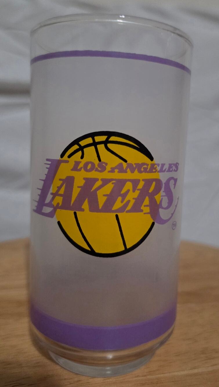 1980s LA Lakers Frosted Glass Tumbler 16oz - NBA Mobil Gas Promo Collectible
